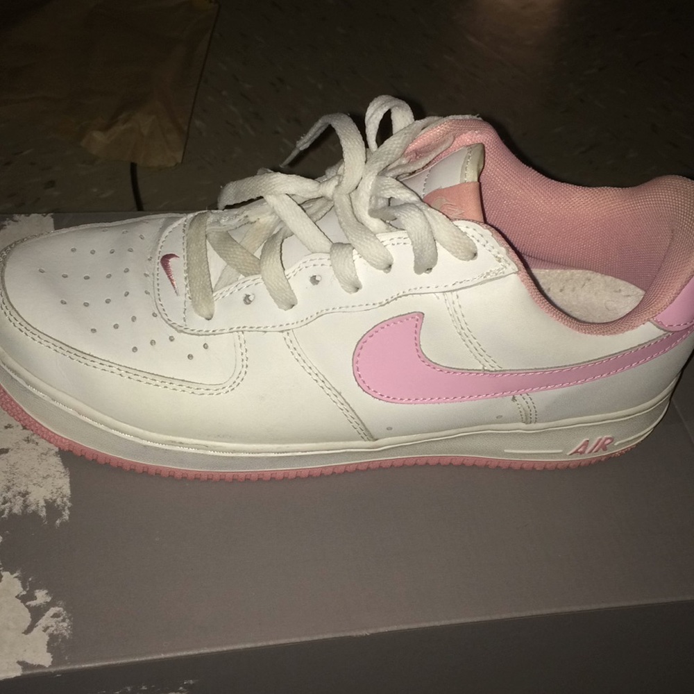 N I K E ✅RARE Pink Af-1 (10.5)